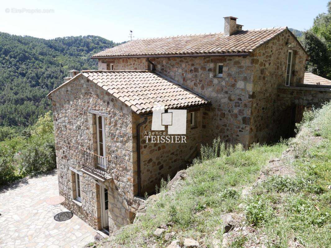 Maison à JOYEUSE