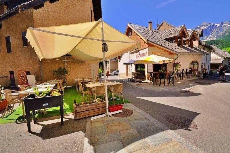 Commerce à LE MONETIER-LES-BAINS