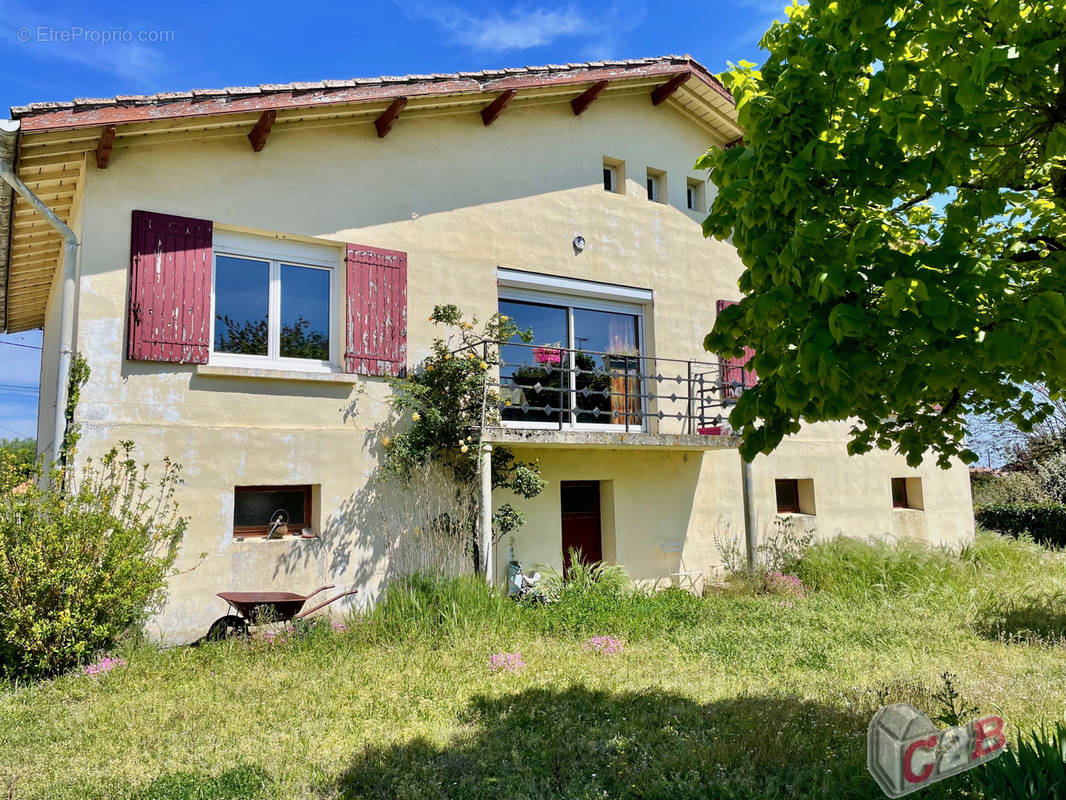 Maison à VIRELADE