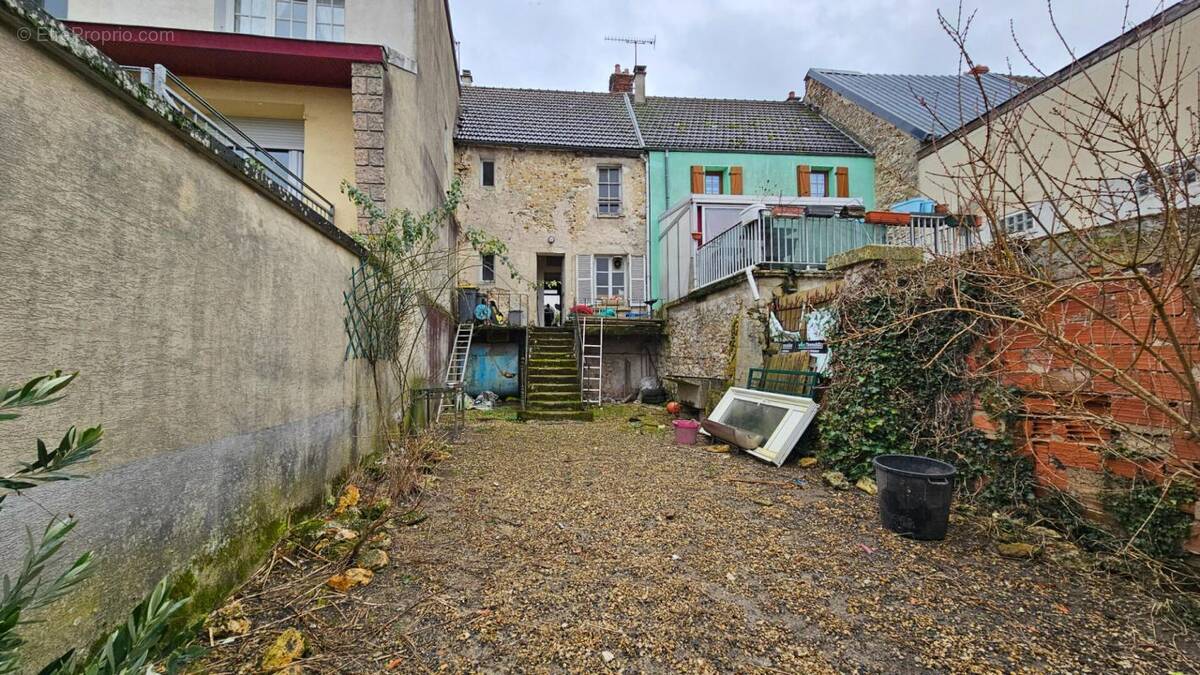 Maison à DORMANS