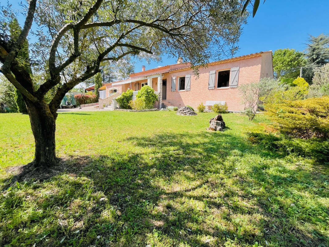 Maison à SAINT-SATURNIN-LES-APT