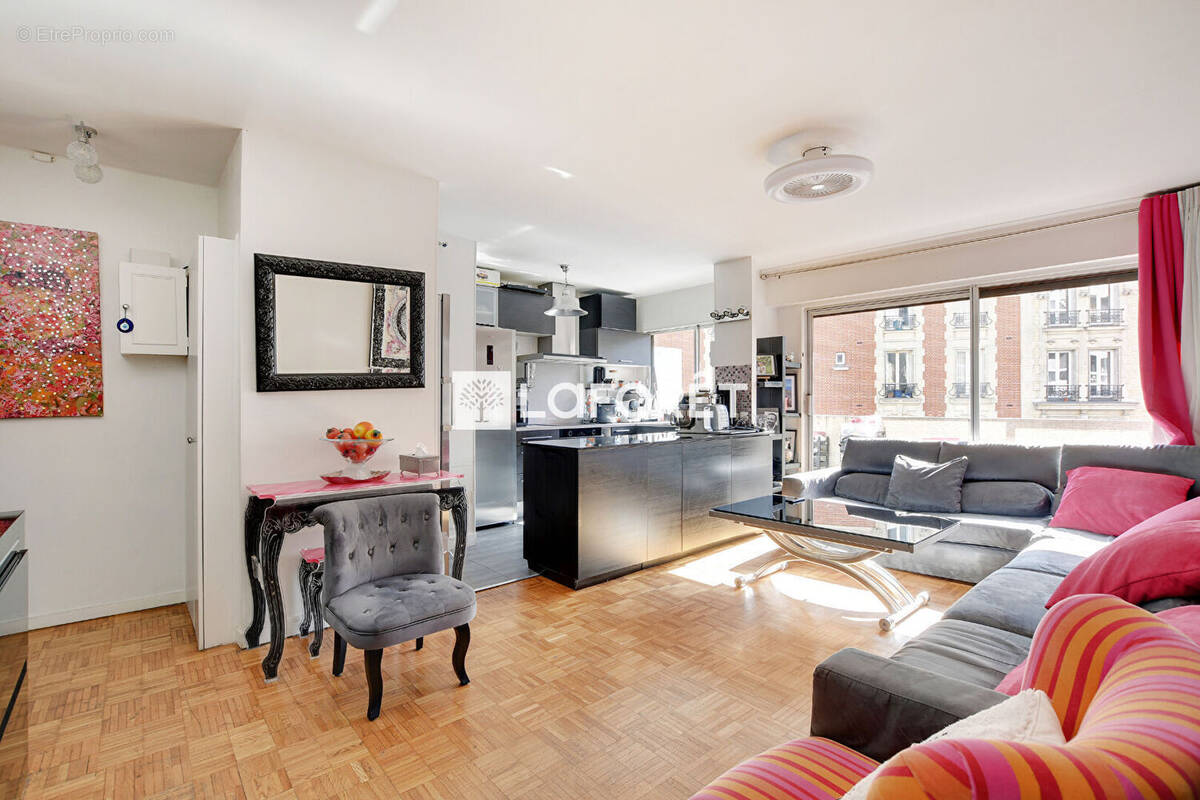 Appartement à PARIS-18E