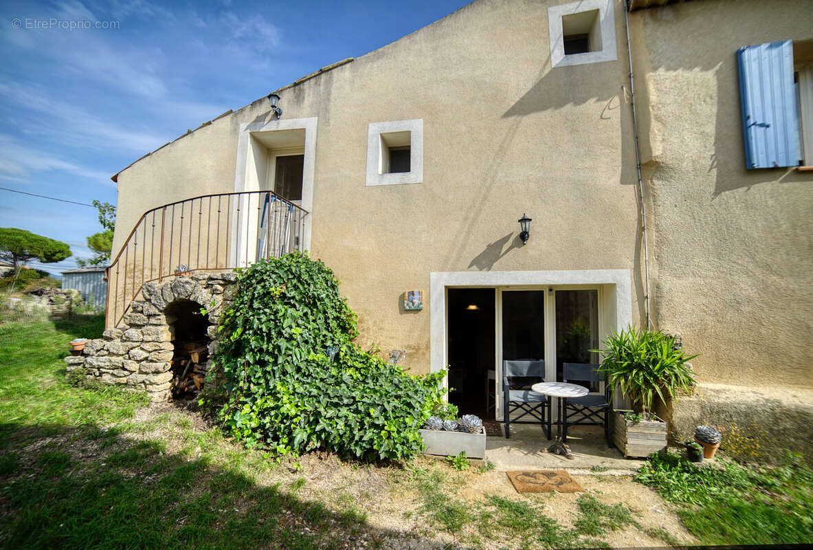 Maison à CUCURON