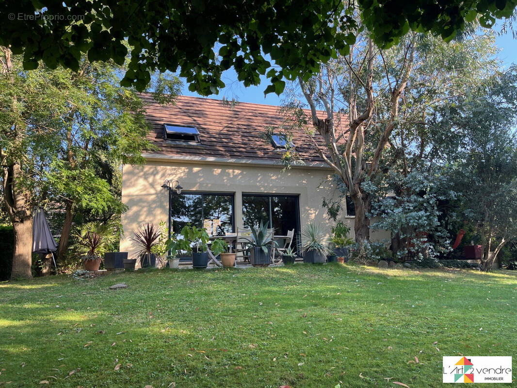 Maison à YERRES