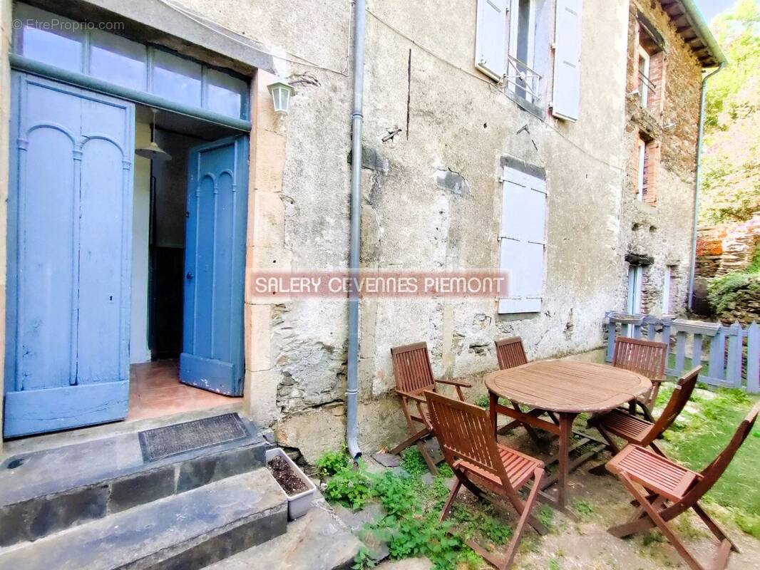 Maison à SAINT-ANDRE-DE-VALBORGNE