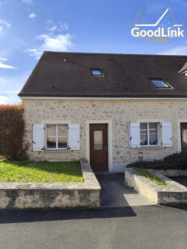 Maison à MORIGNY-CHAMPIGNY