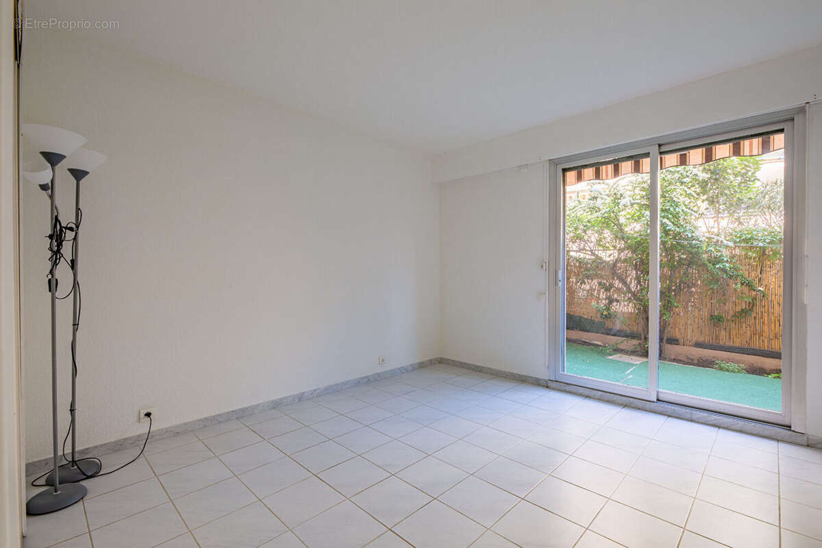 Appartement à SAINT-RAPHAEL