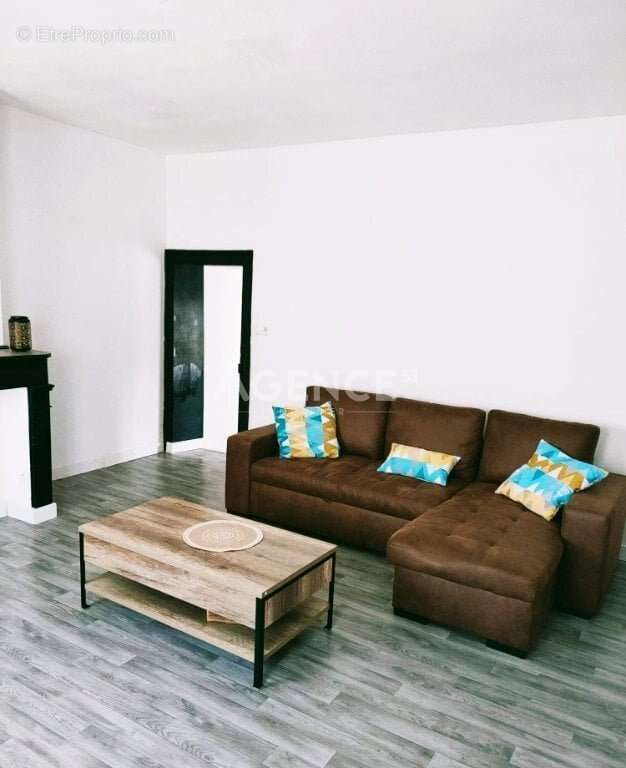 Appartement à AIRE-SUR-LA-LYS