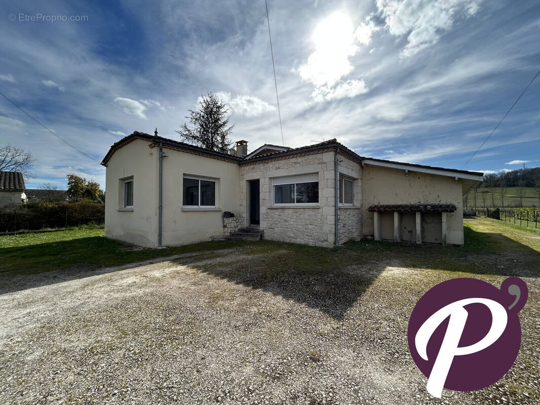 Maison à PINEUILH