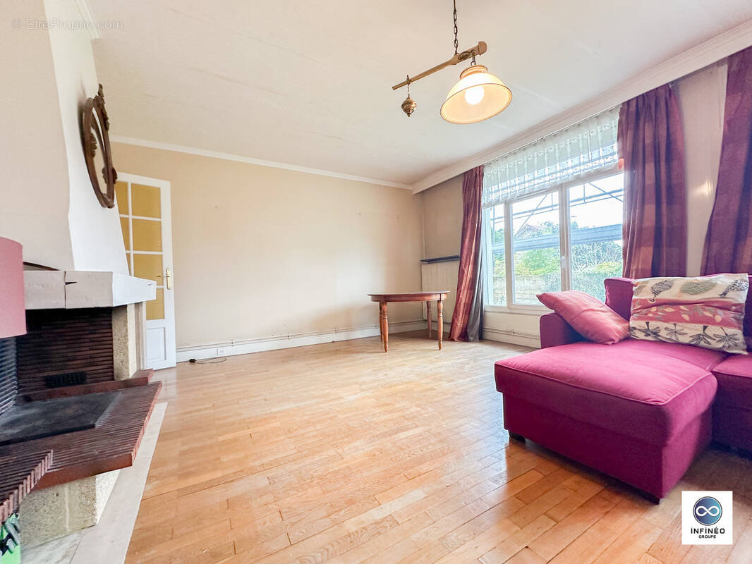 Appartement à SAVIGNY-SUR-ORGE