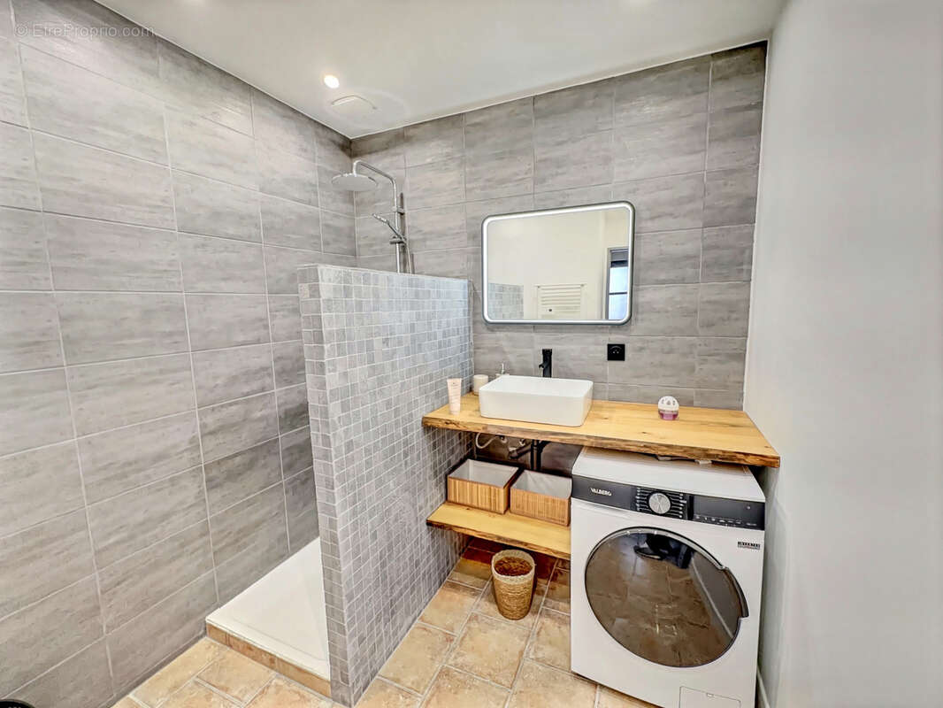 Appartement à BEAUCAIRE