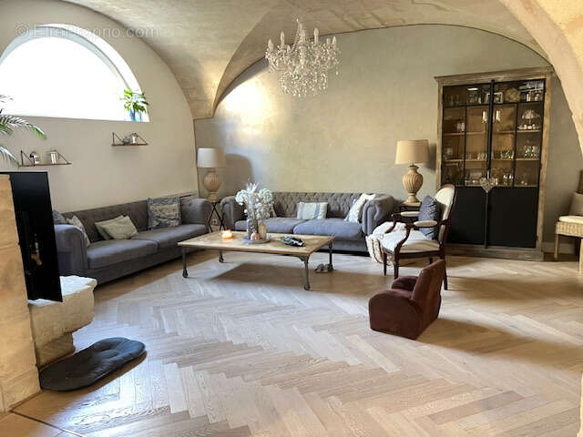 Maison à BEAUCAIRE