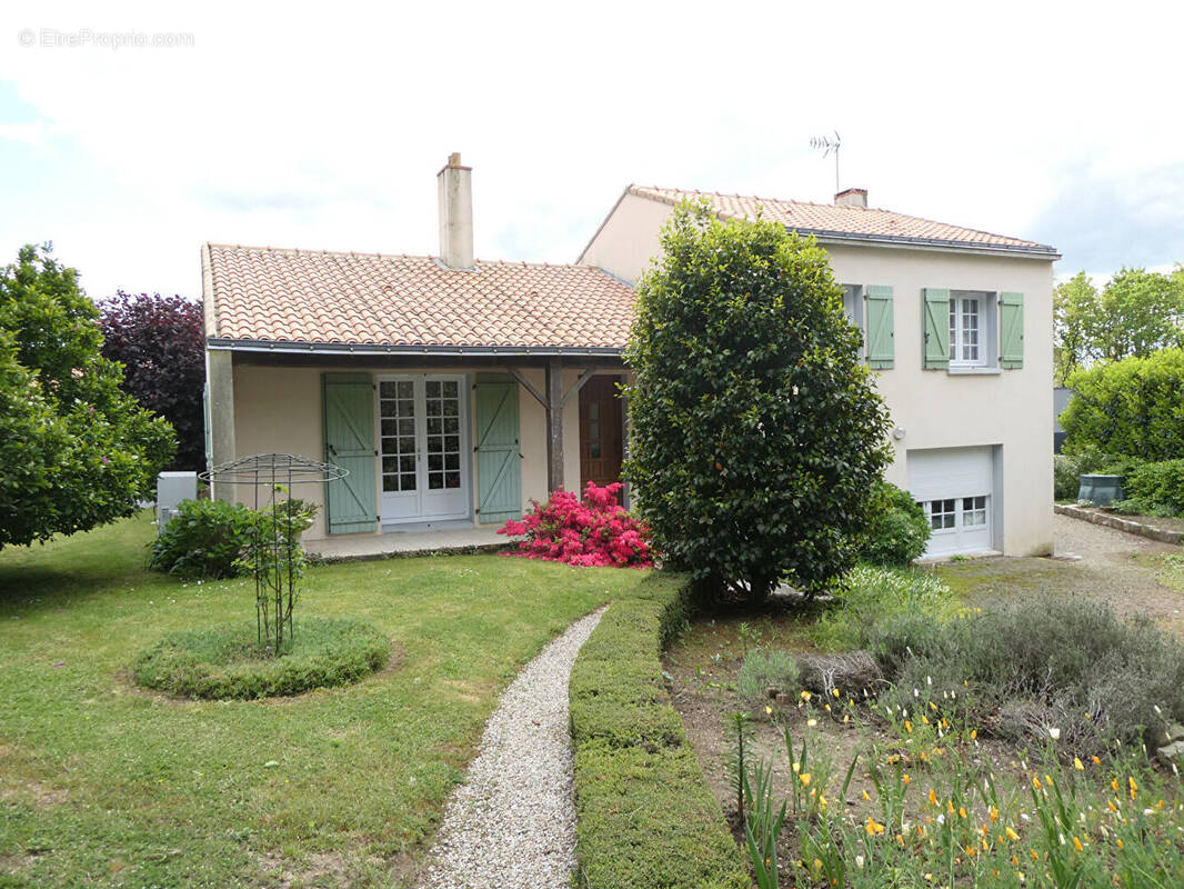 Maison à CHAUVE