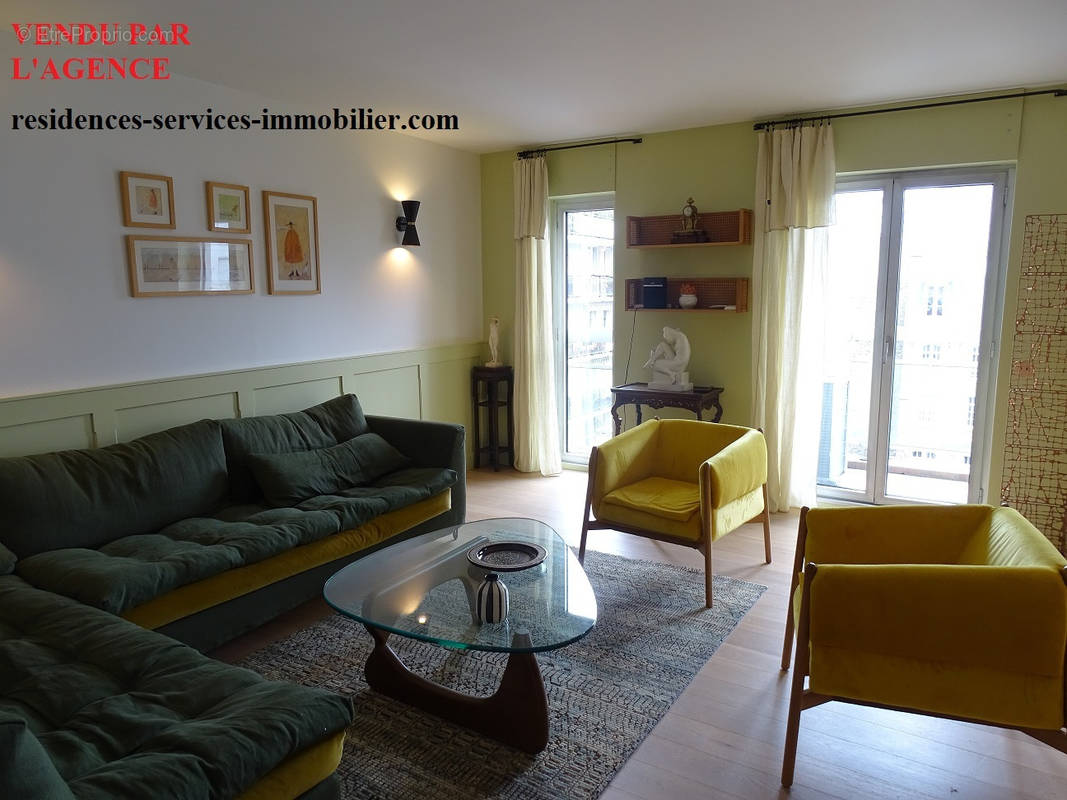 Appartement à PARIS-15E