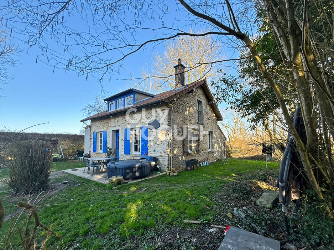 Maison à TOURNAN-EN-BRIE