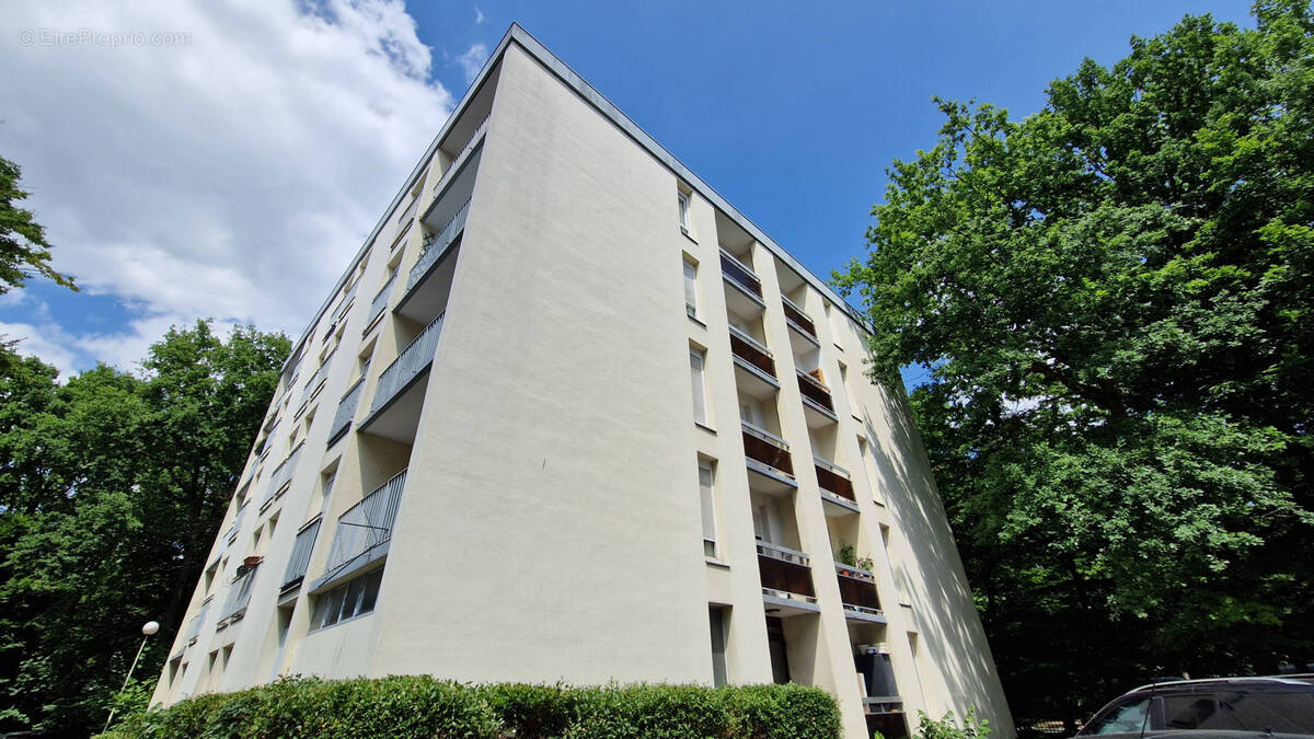 Appartement à TREMBLAY-EN-FRANCE