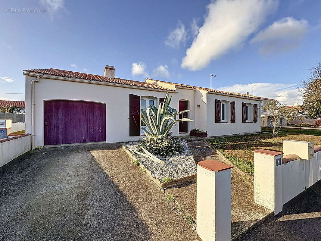 Maison à SALLERTAINE