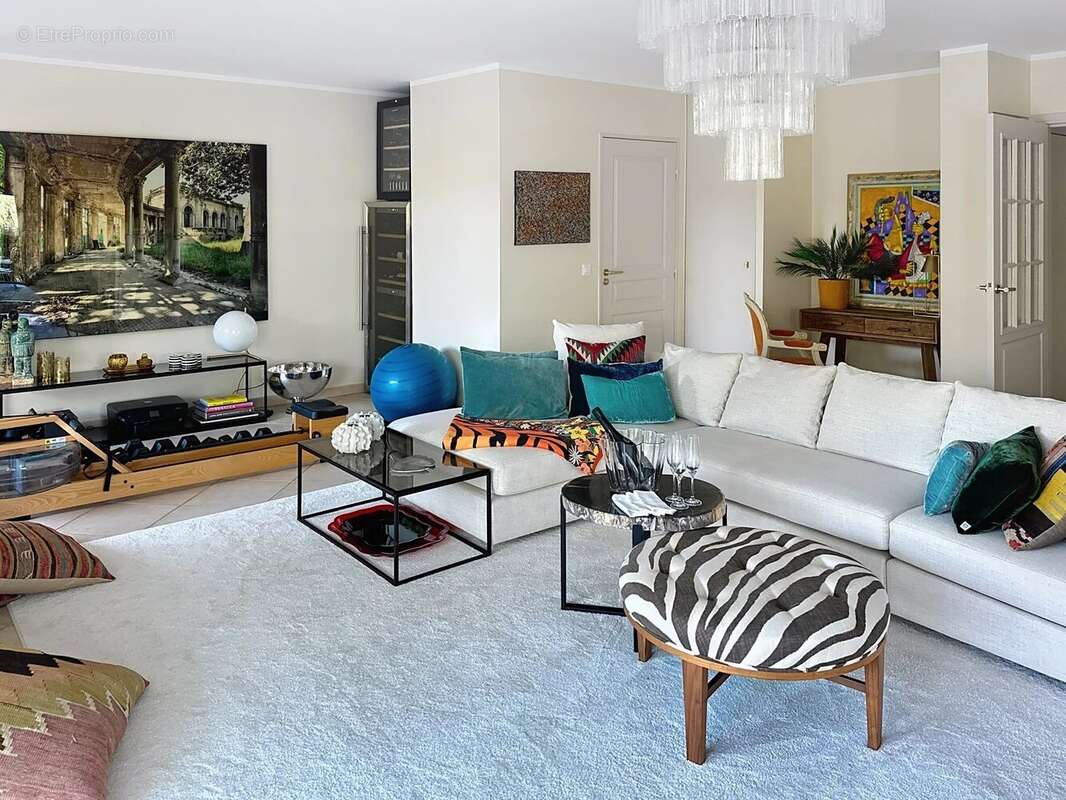 Appartement à MANDELIEU-LA-NAPOULE