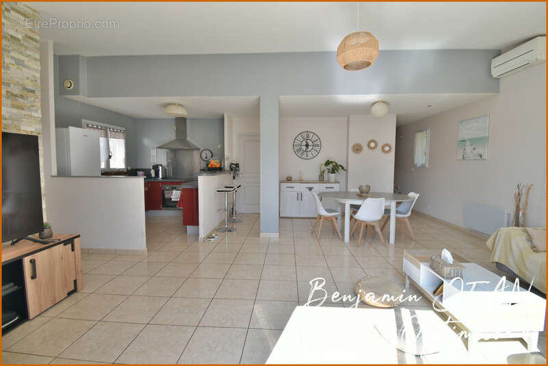 Maison à SAUVIAN