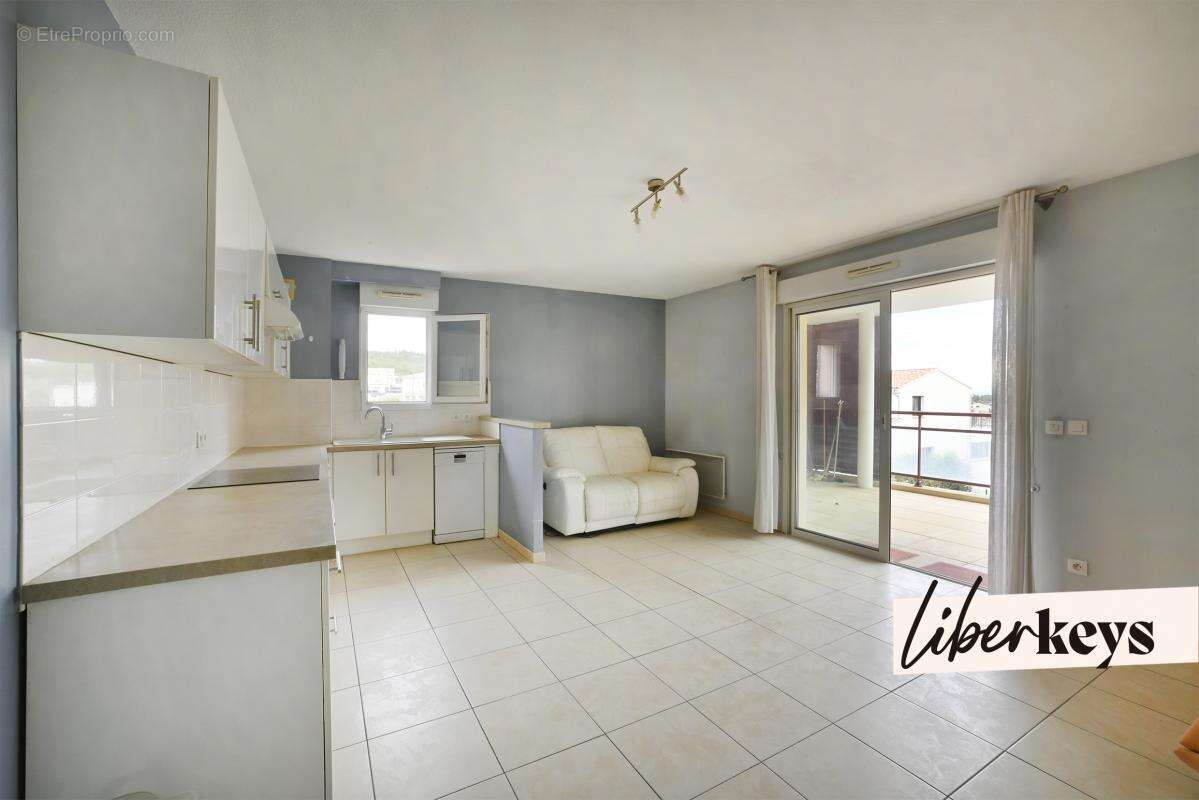 Appartement à ARAMON