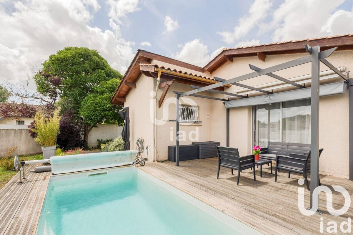 Photo 1 - Maison à PAREMPUYRE