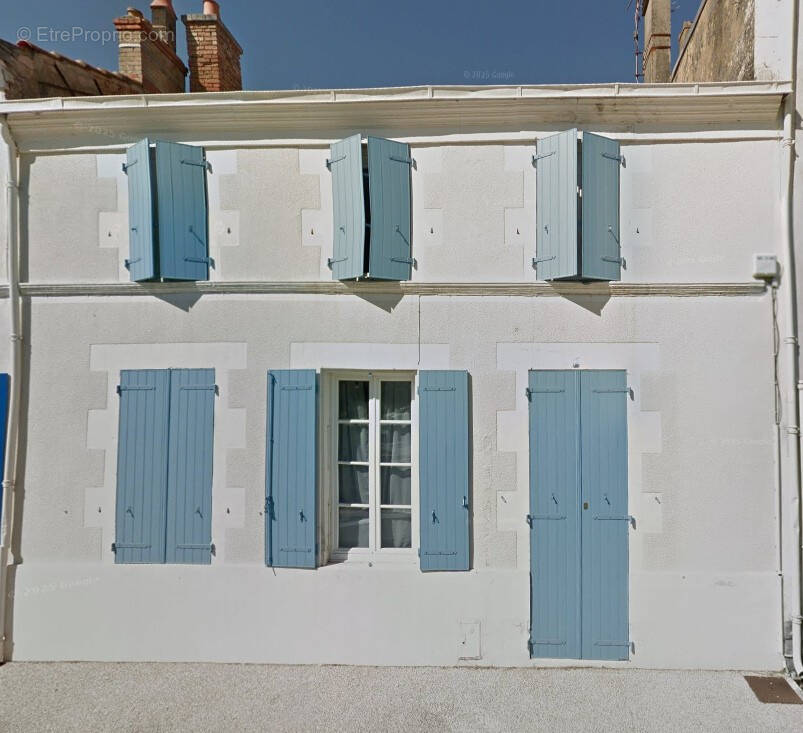 Maison à SURGERES