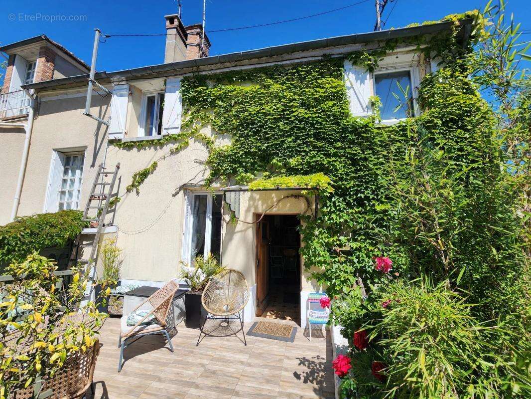 Maison à THOMERY