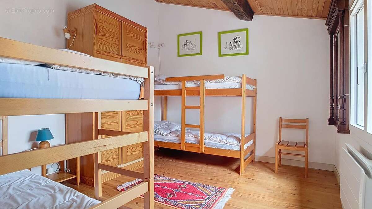 Maison à FELINES