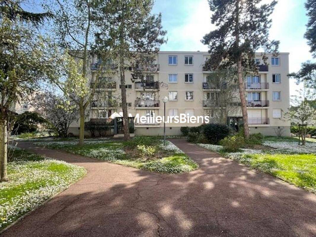Appartement à ERMONT