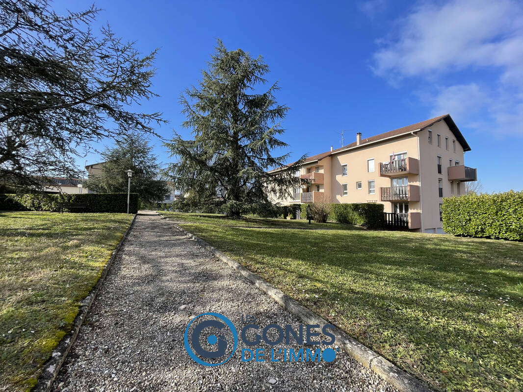 Appartement à CRAPONNE