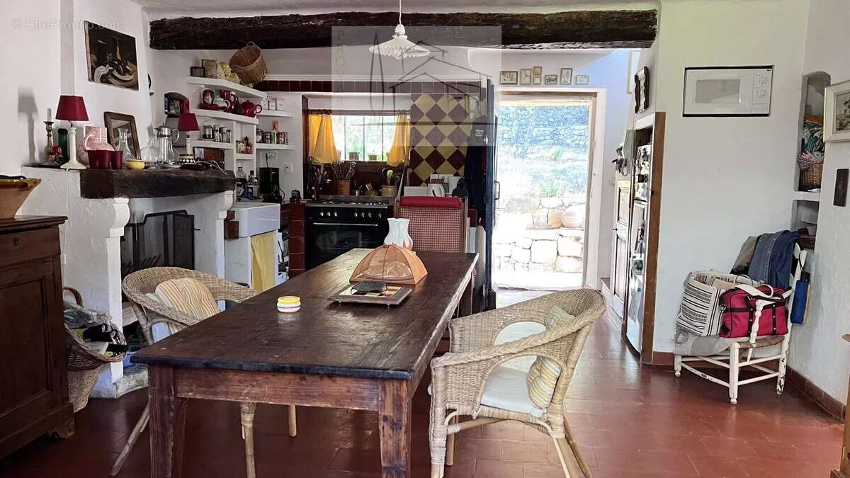 Maison à FAYENCE