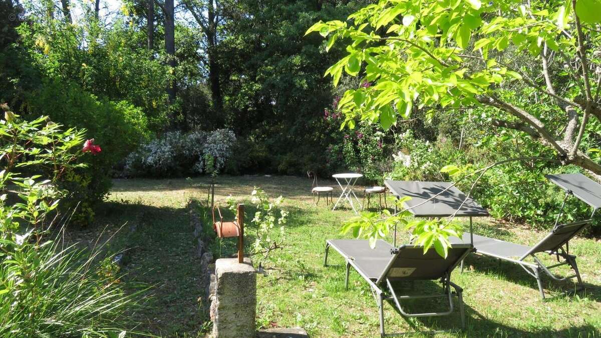   - Maison à FLAYOSC