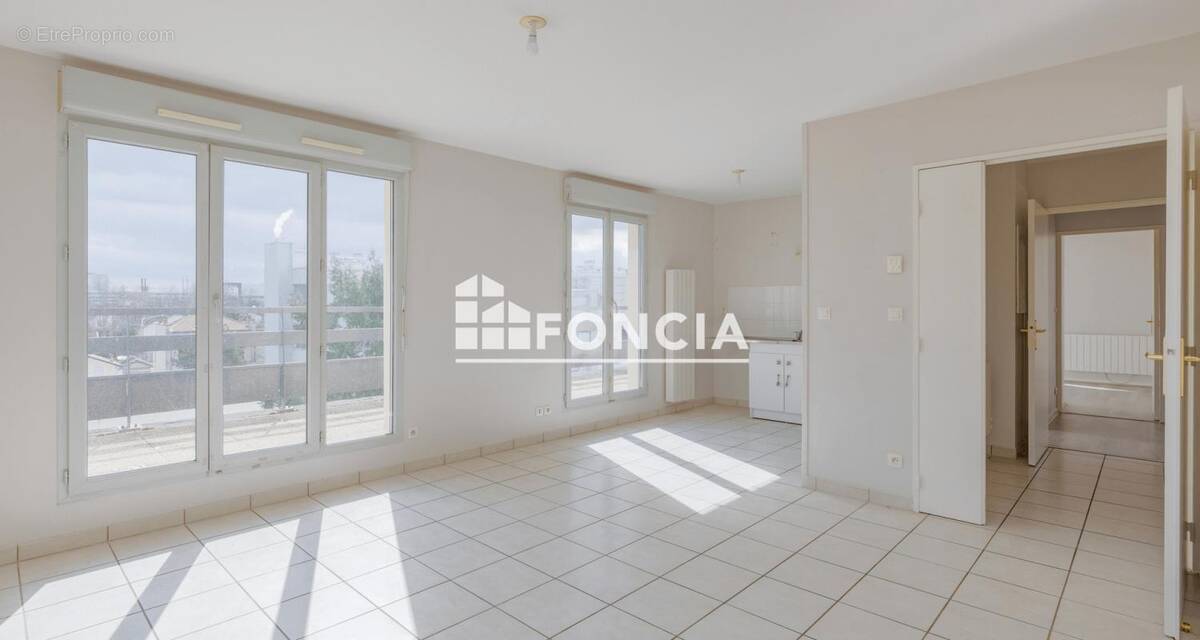 Appartement à LYON-8E