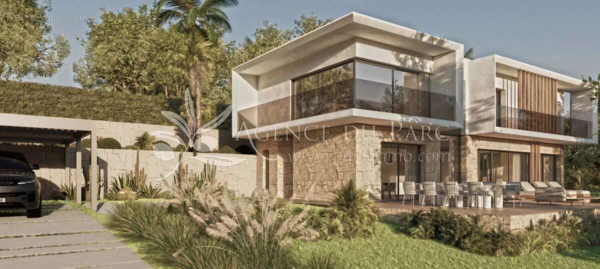 Maison à VALLAURIS