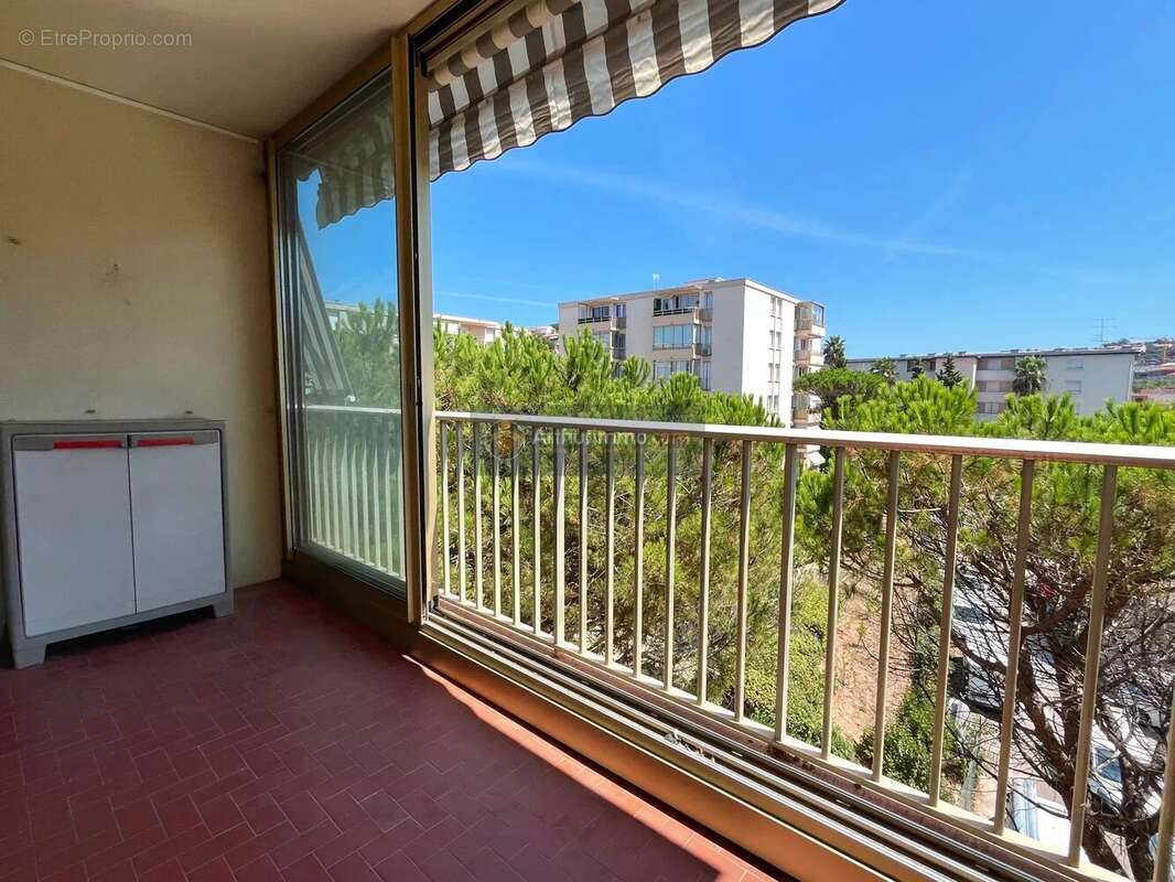 Appartement à SAINT-RAPHAEL