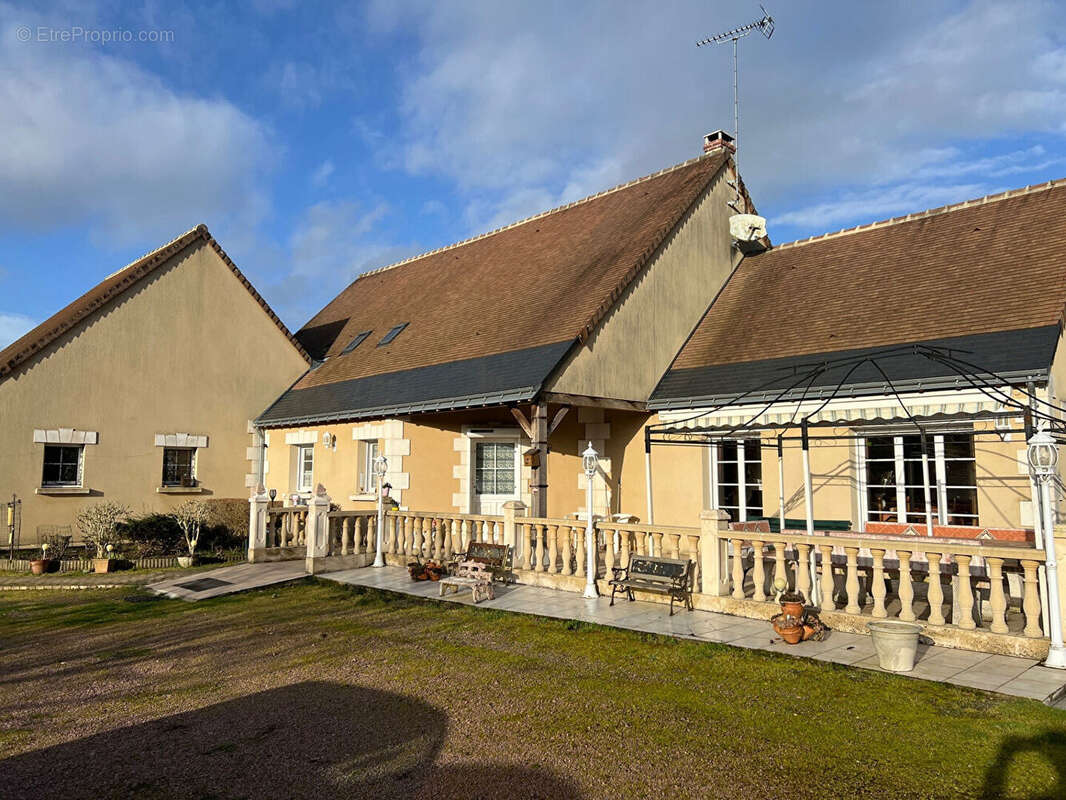 Maison à ROCHECORBON
