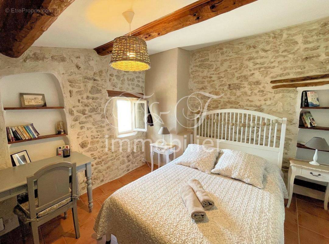 Maison à BONNIEUX