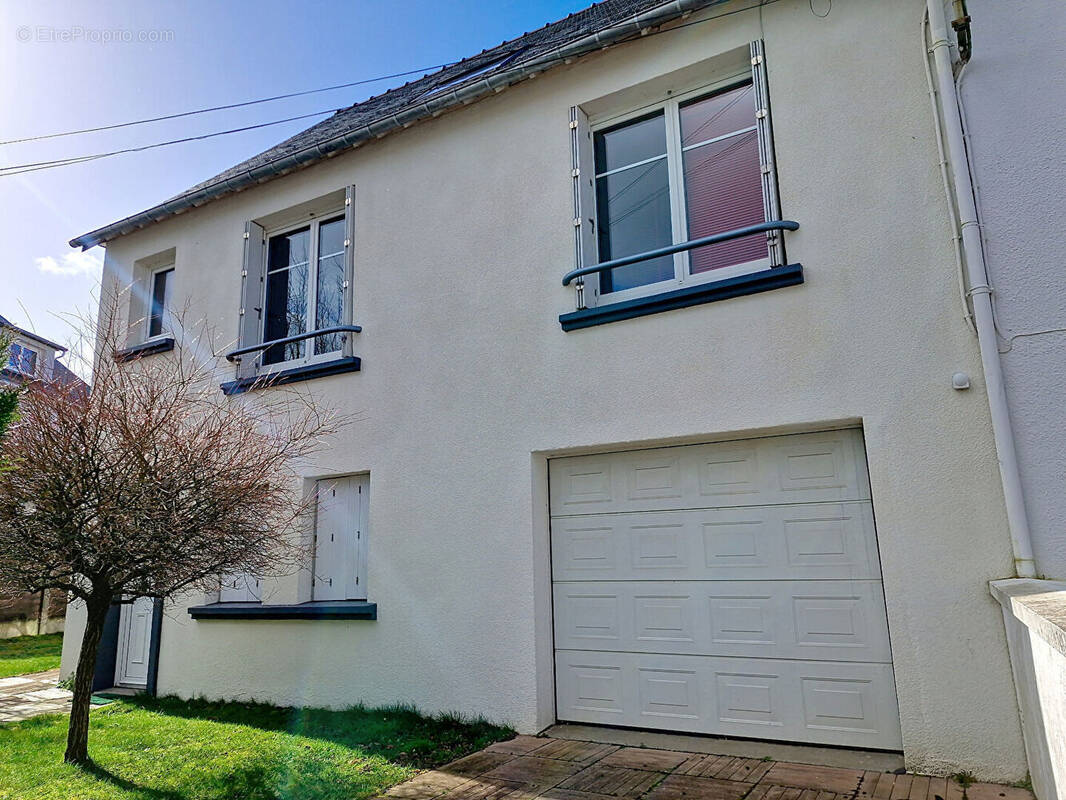 Maison à PLOERMEL