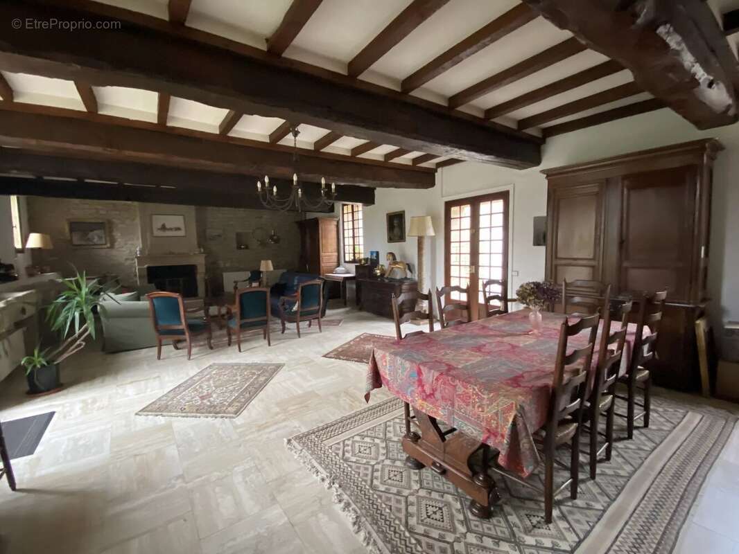 Maison à COURSEULLES-SUR-MER