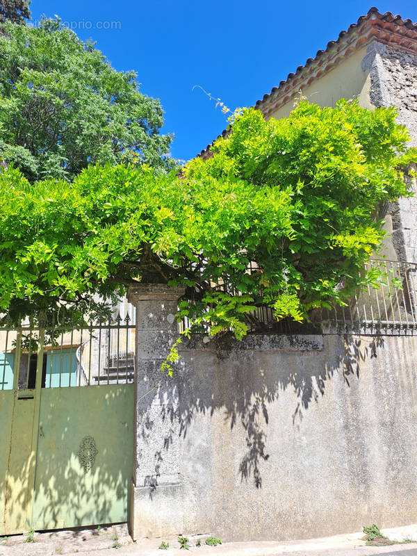 Maison à LE CAYLAR