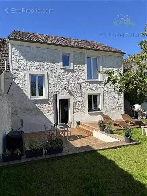 Maison à LIZY-SUR-OURCQ