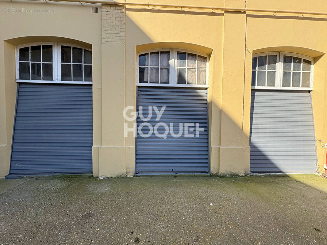 Parking à ELBEUF