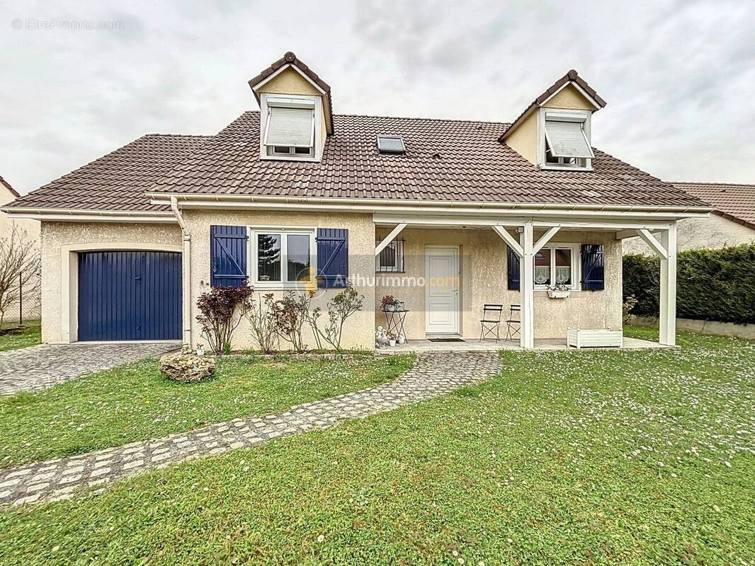 Maison à LIMEIL-BREVANNES