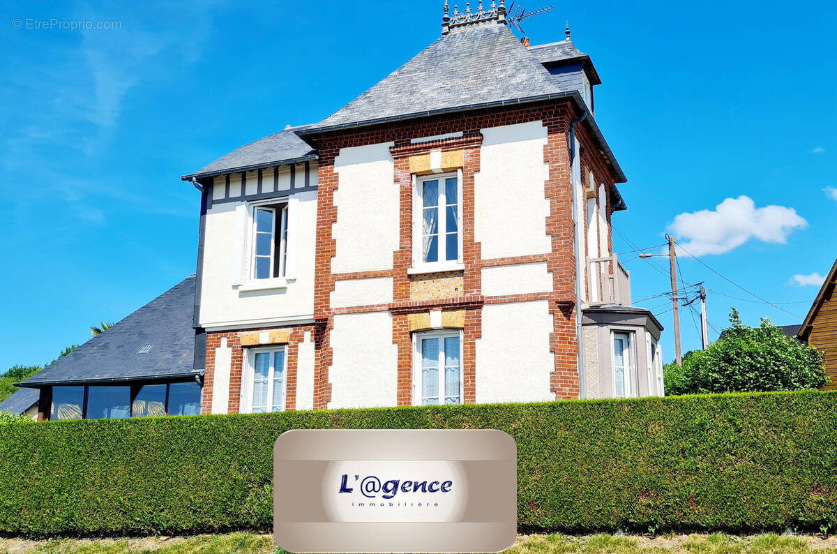 Maison à PONT-L&#039;EVEQUE