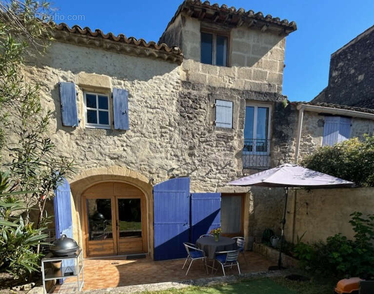 Maison à VILLEVIEILLE