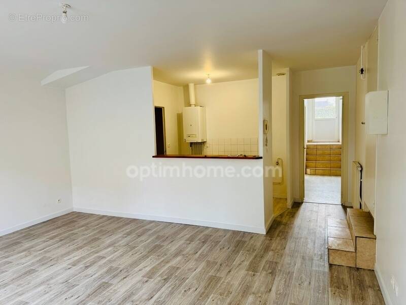 Appartement à SAINT-MARTIN-BOULOGNE
