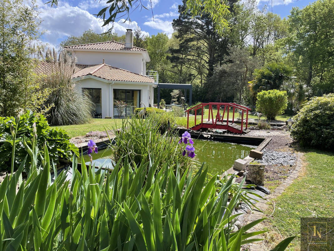 Maison à SAINT-PHILBERT-DE-GRAND-LIEU