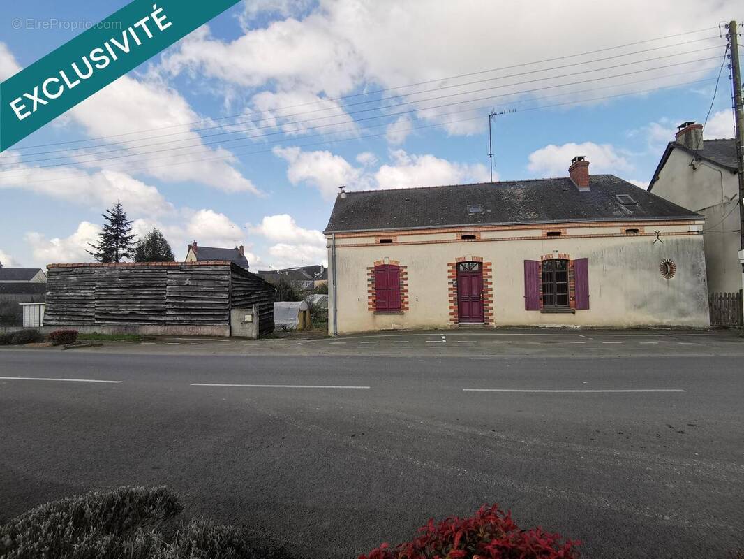 Photo 1 - Maison à COSSE-LE-VIVIEN