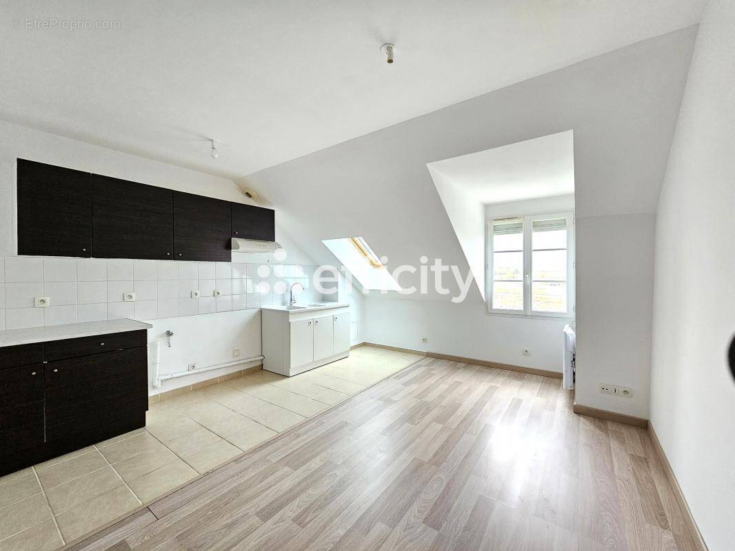 Appartement à NANTEUIL-LE-HAUDOUIN