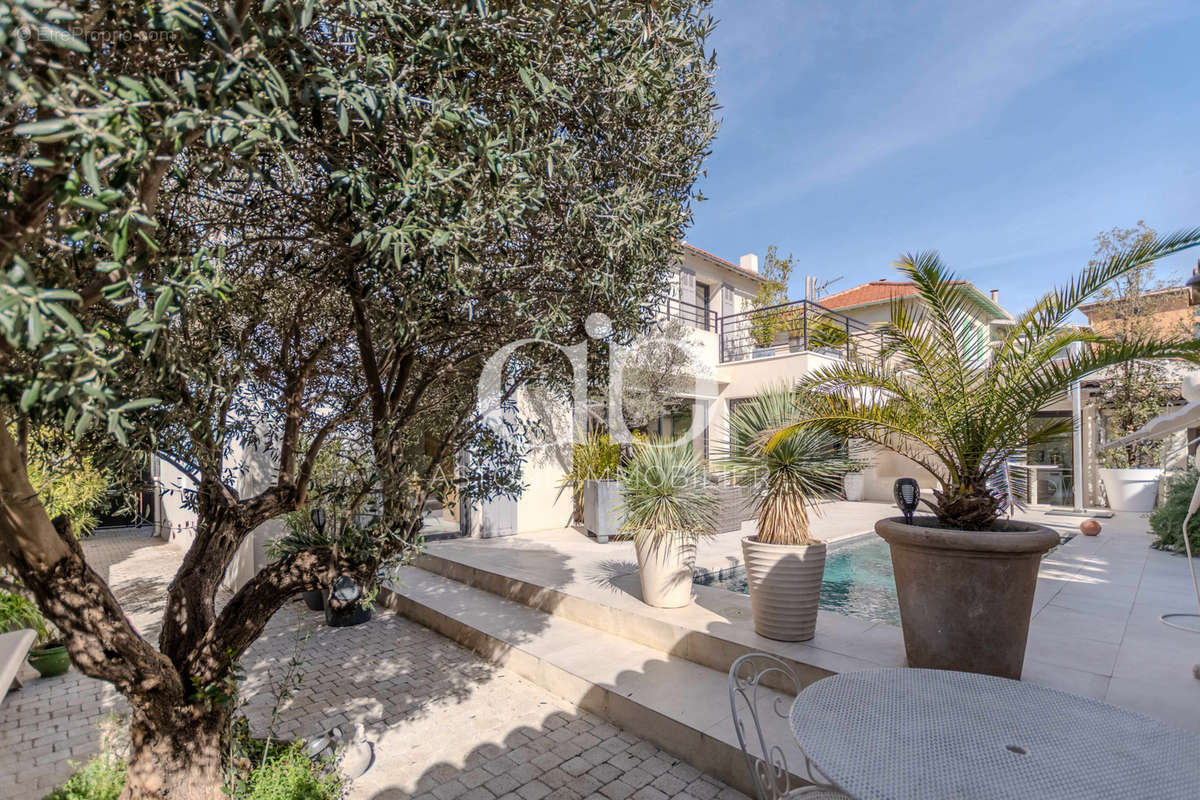 Maison à AIX-EN-PROVENCE